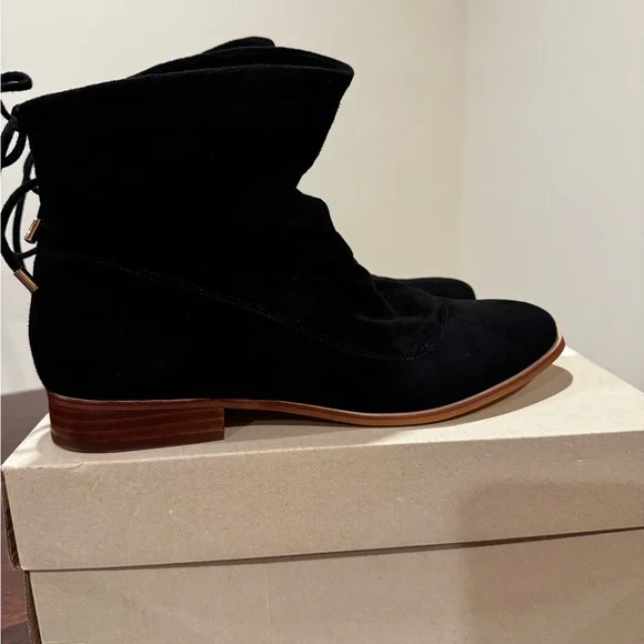 Clarks Black Suede Ankle Booties size 9 - Picture 6 of 9